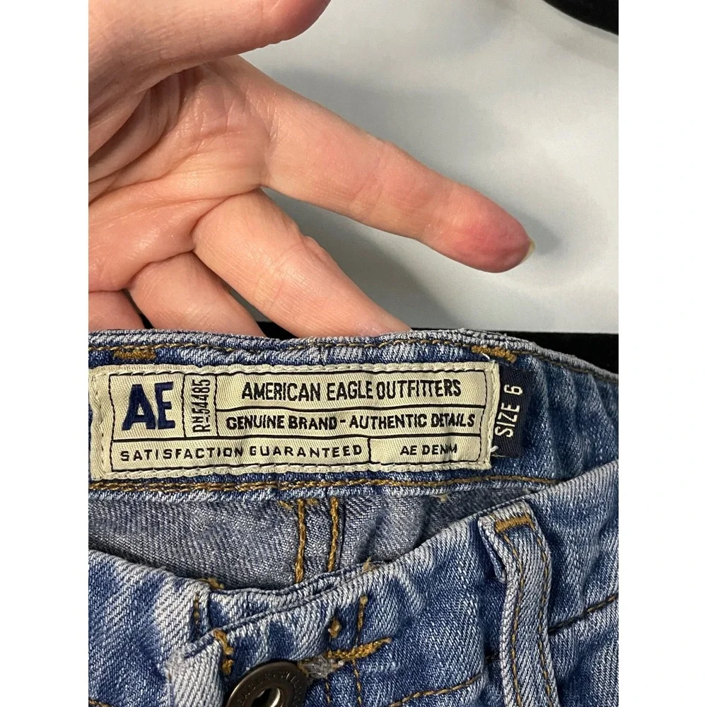 Y2K American‎ Eagle Outfitters Womens Denim Shorts Size 6 Blue Wash Button Fly